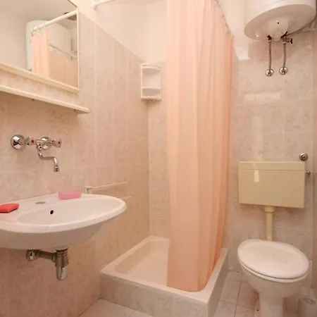 Seaside House Cove Rogacic, - 8889 *