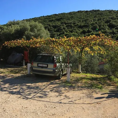 Seaside House Cove Rogacic, - 8889 *