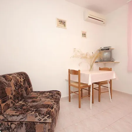 Seaside House Cove Rogacic, - 8889 *